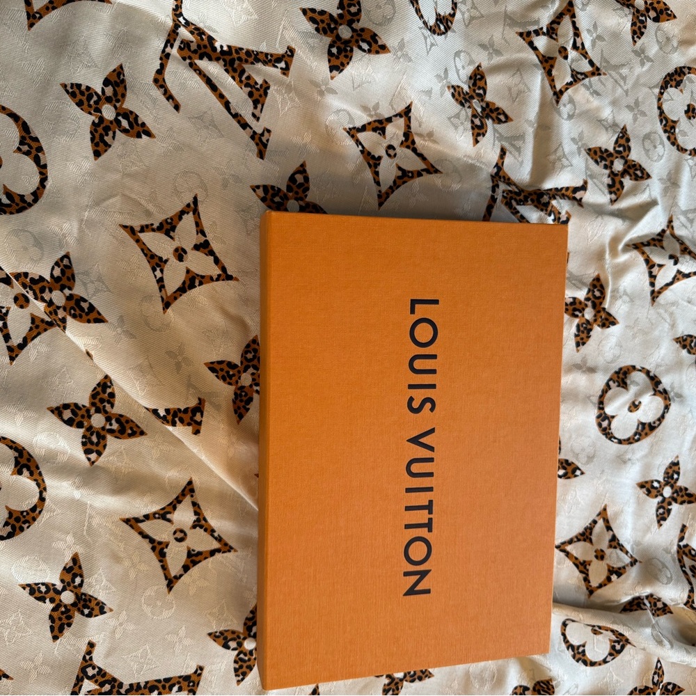 Louis Vuitton scarf/wrap logos